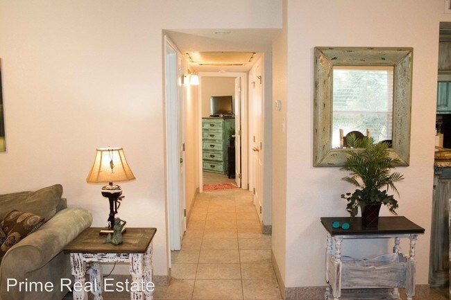 Foto del edificio - 14921 Windward Dr