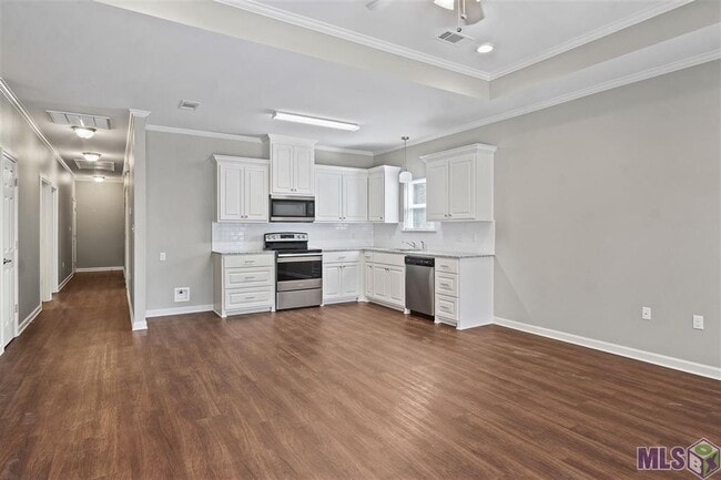 Building Photo - 12099 Pendarvis Ln