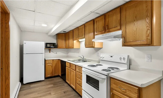 Building Photo - Isle of View Apartments
