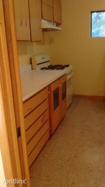 Building Photo - 16044 Robinwood Ln