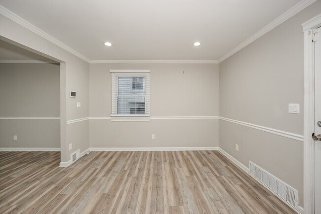 Foto del edificio - 3709 Monticello Blvd