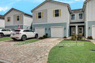 Building Photo - 469 Brandon Lks Dr