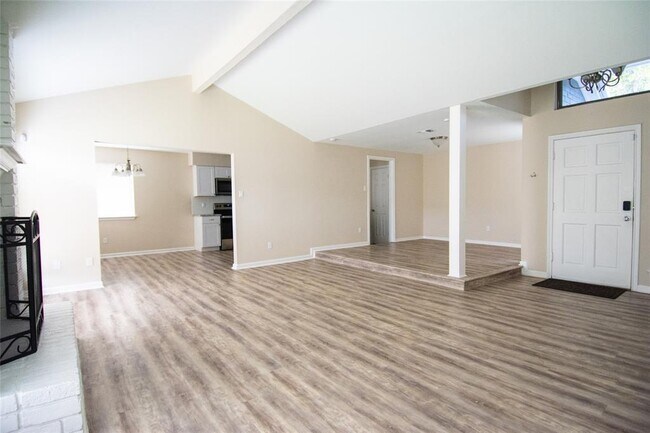 Foto del edificio - 9010 Arlington Forest Dr