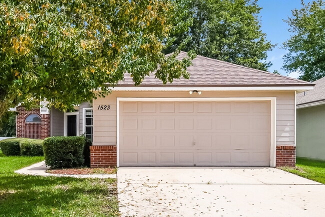 Building Photo - 1523 Slash Pine Ct