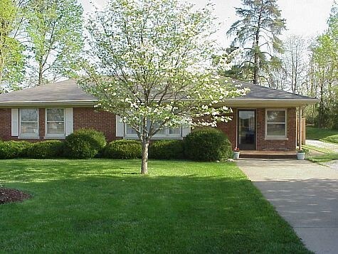 Building Photo - 6611 Briscoe Ln