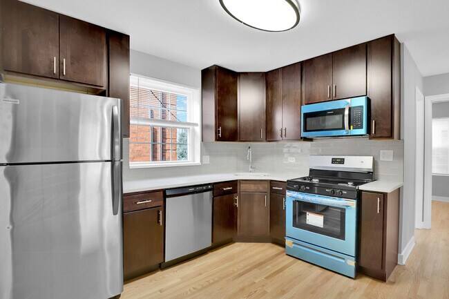 Building Photo - 132 Ridge Ave