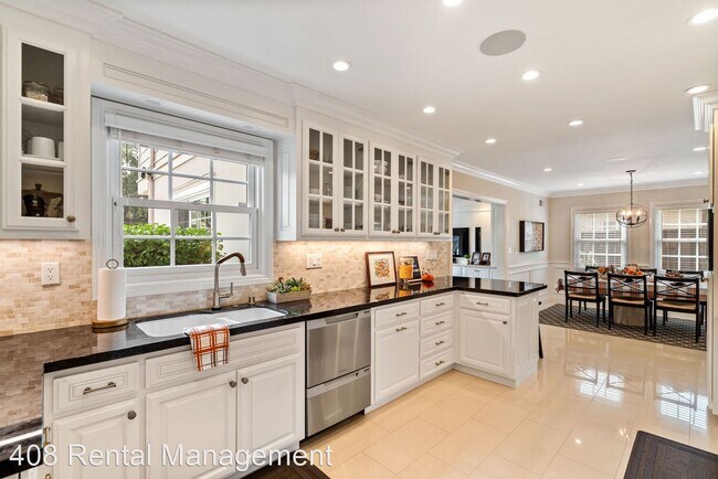 Foto del edificio - 4 br, 2.5 bath House - 1754 Naglee Avenue