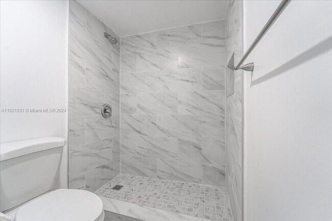 Foto del edificio - 10500 SW 108th Ave