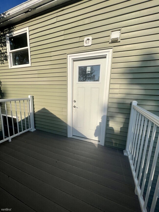 Building Photo - 2 br, 1 bath House - 302 South Harrison St...