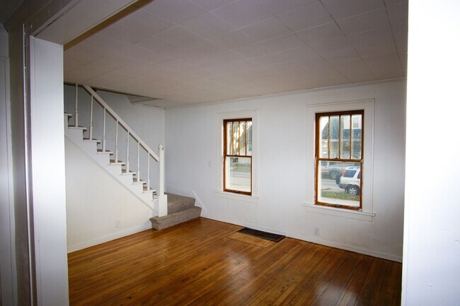 Foto del edificio - 3 Bedroom Spacious Kenosha Townhouse