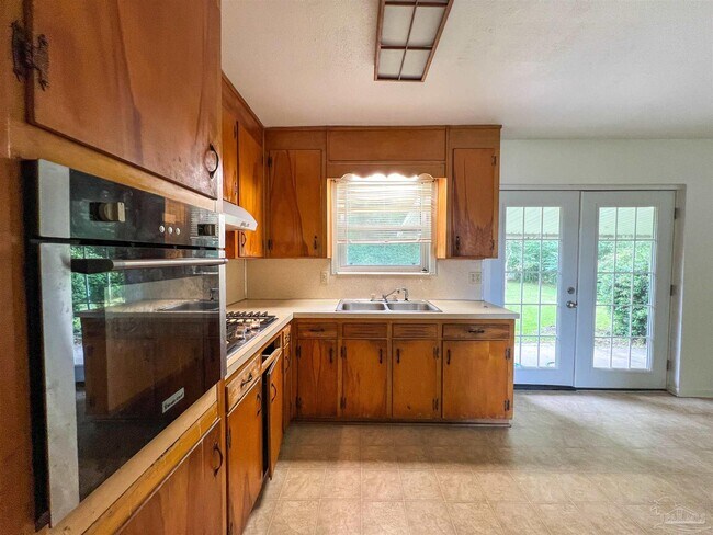 Foto del edificio - 7121 Marie Ave