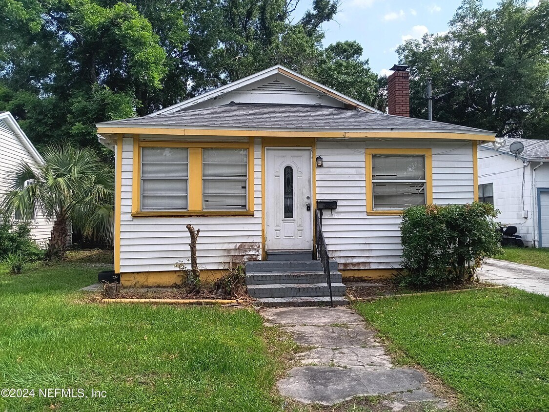 Primary Photo - 1710 W 15th St