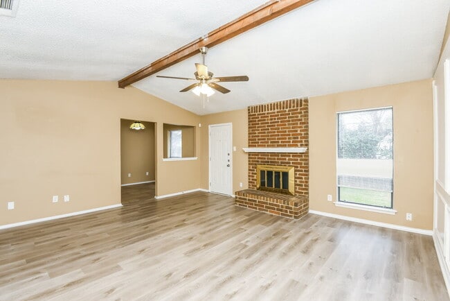 Foto del edificio - 2854 Southpark Ln