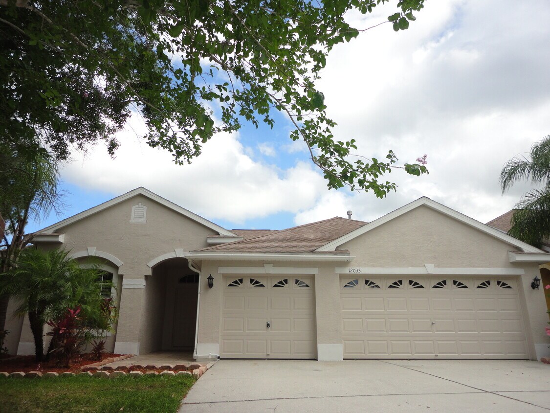 Foto principal - 12033 Northumberland Drive