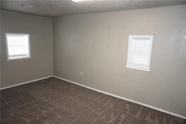 Foto del edificio - 4009 SE 25th St