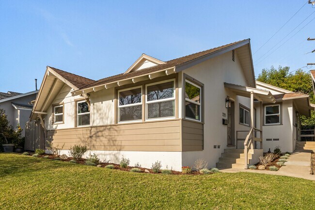 Foto del edificio - 3205 Fairesta St