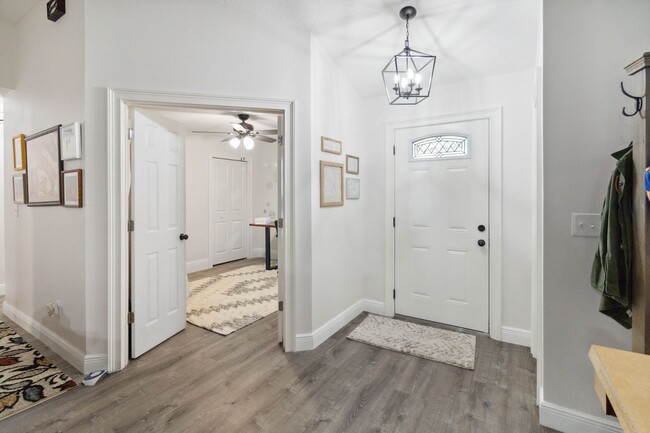 Foto del edificio - Beautiful 3/2 Home in Bay Lake Ranch Commu...