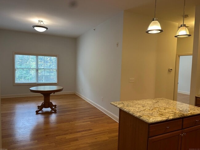 Building Photo - 2518 Whitney Ave