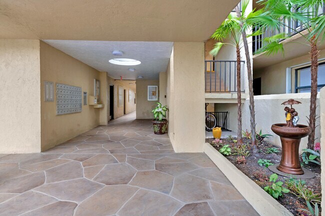 Foto del edificio - 890 N Federal Hwy