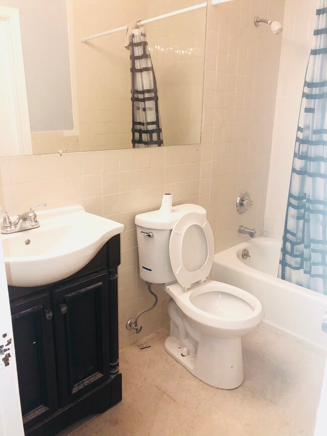 Foto del edificio - 7795 Grande St