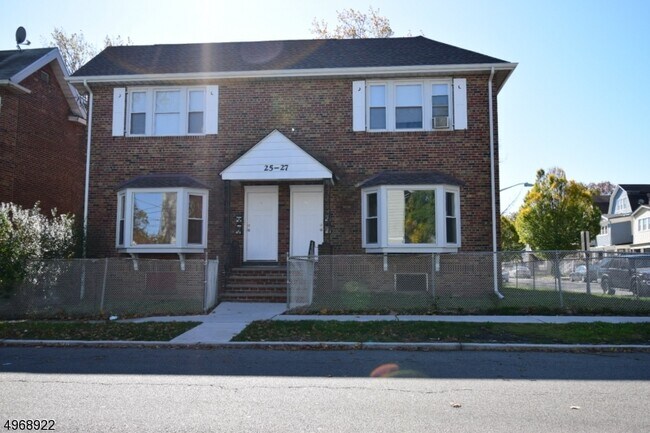 Foto del edificio - 25 Rutledge Ave
