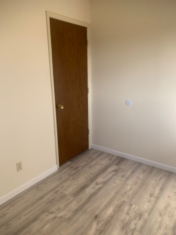 Building Photo - 7020 Wayles Dr