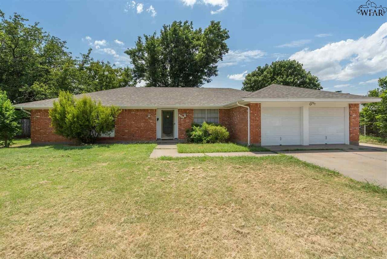 Foto principal - 2406 Picadilly Ln