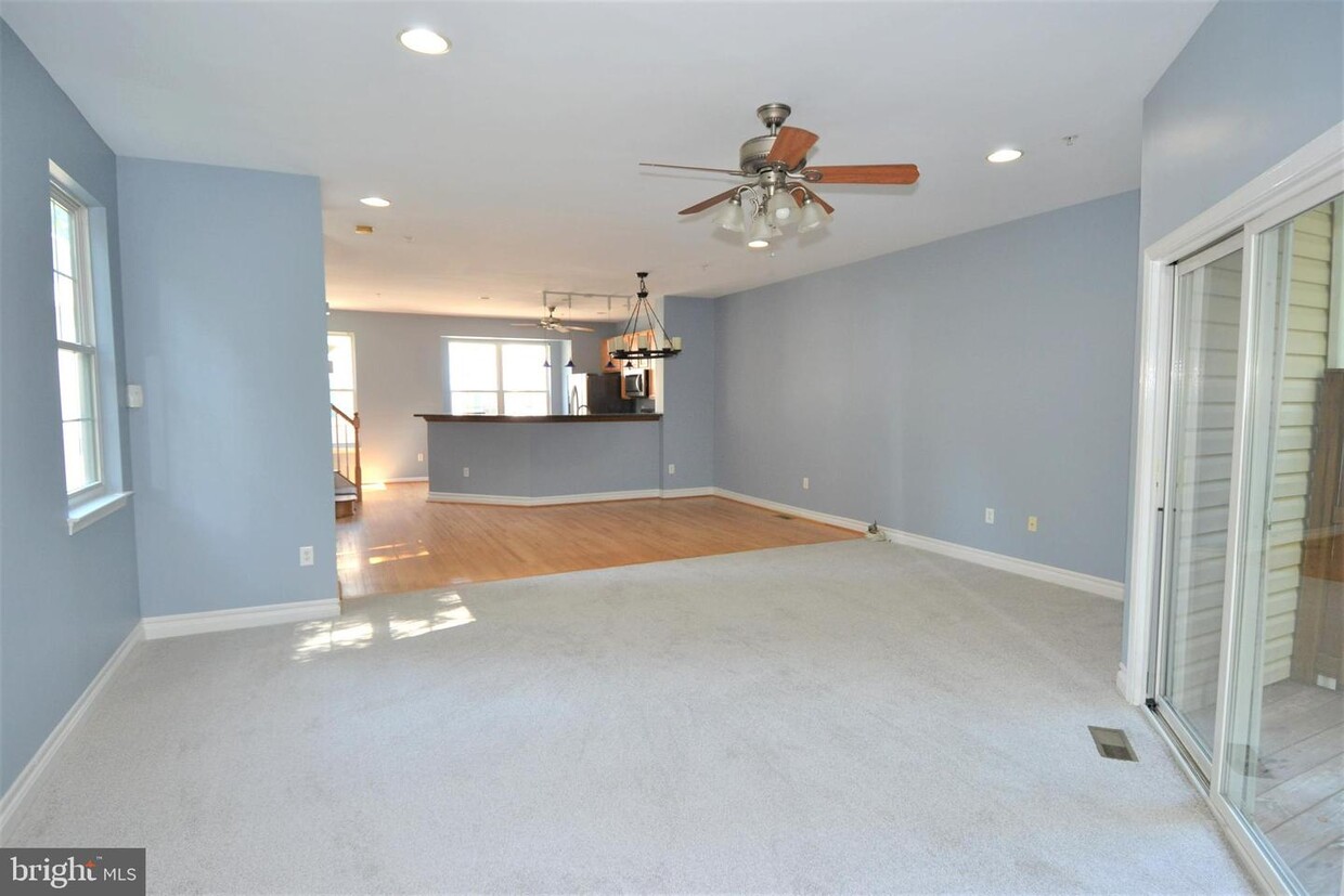 Foto principal - 623 Trout Run Ct