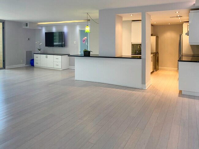 Foto del edificio - 4601 N Park Ave