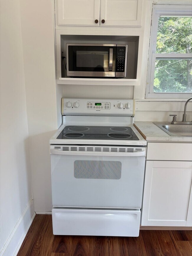 Foto del edificio - 1BR Duplex in Rochester