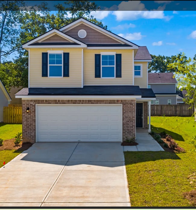 Building Photo - 104 Monarchos St