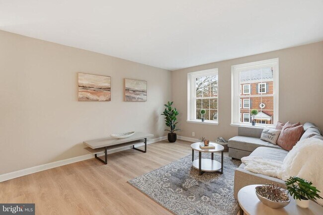 Foto del edificio - 3059 S Buchanan St