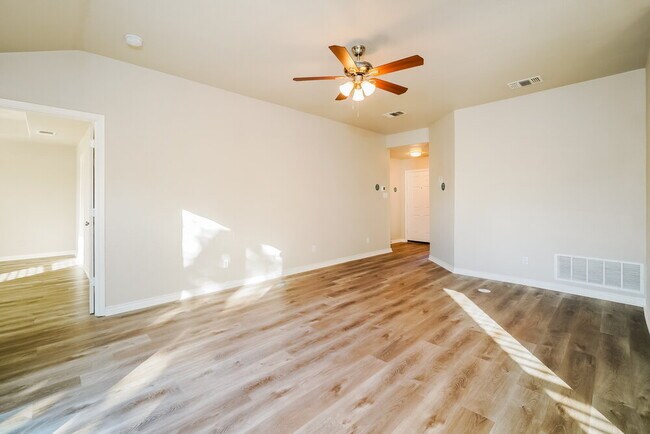 Building Photo - 3605 Candlebrook Ln