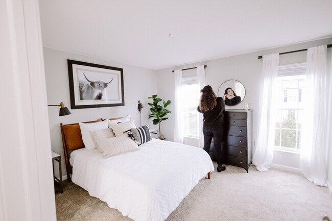 Spacious Bedrooms - LC Gahanna