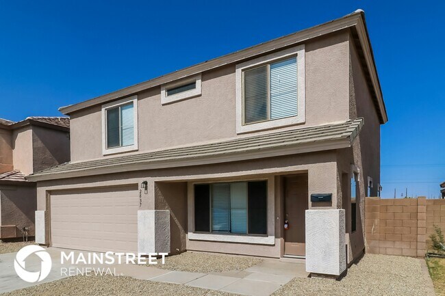 Building Photo - 2837 S 63rd Dr