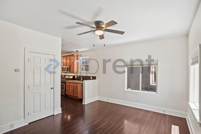 Building Photo - Unit 1104