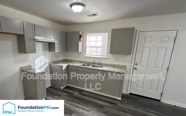 Foto del edificio - 4360 Kerwin Dr