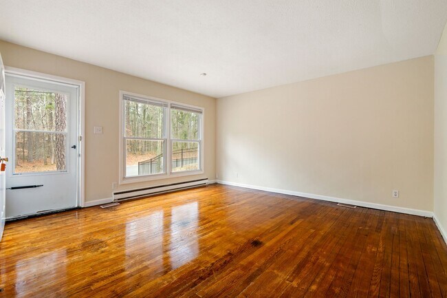 Building Photo - Available Now: Single Family Home Downtown Durham