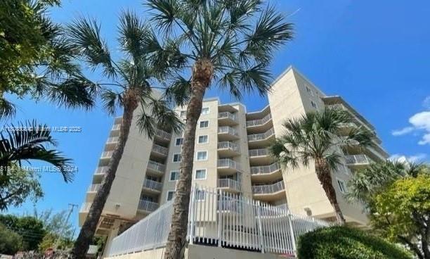 Foto del edificio - 102 SW 6th Ave