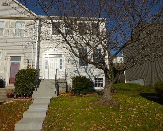 Building Photo - 14754 McKnew Rd