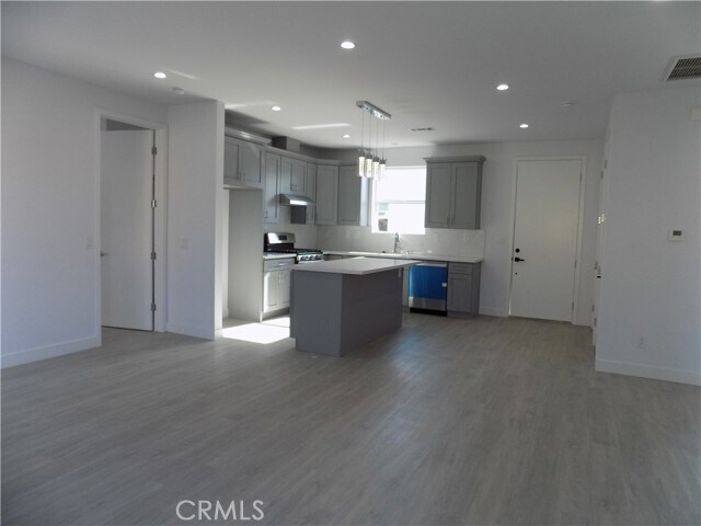 Building Photo - 255 Brisbane St