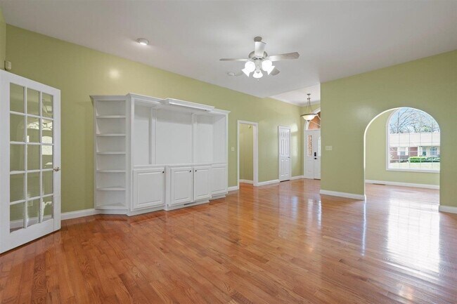 Foto del edificio - 144 Lost River Ln