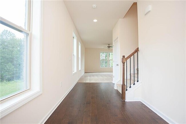 Foto del edificio - 4285 ALMANOR Cir