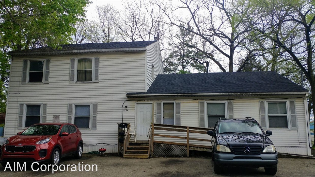 Foto principal - 1304 Douglas Ave