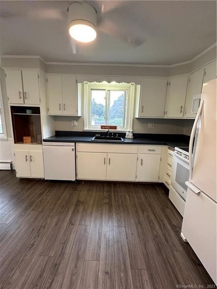 Building Photo - 280 Lighthouse Rd