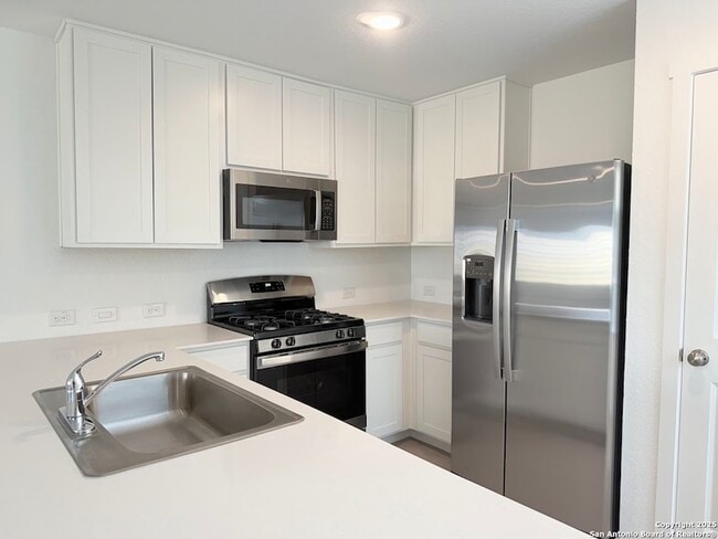 Building Photo - 232 Ottawa Wy