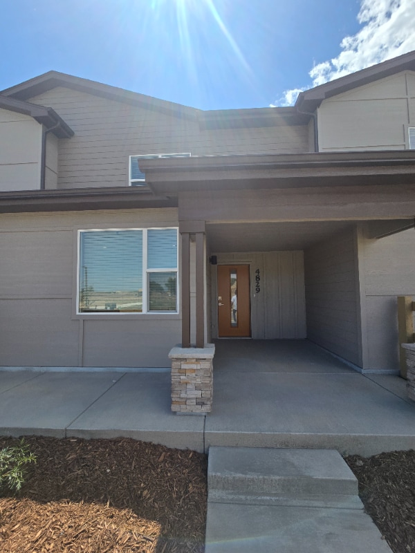 Building Photo - 4829 Autumn Leaf Dr