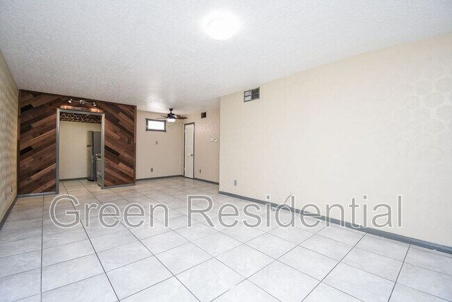 Foto del edificio - 2507 Montrose Blvd