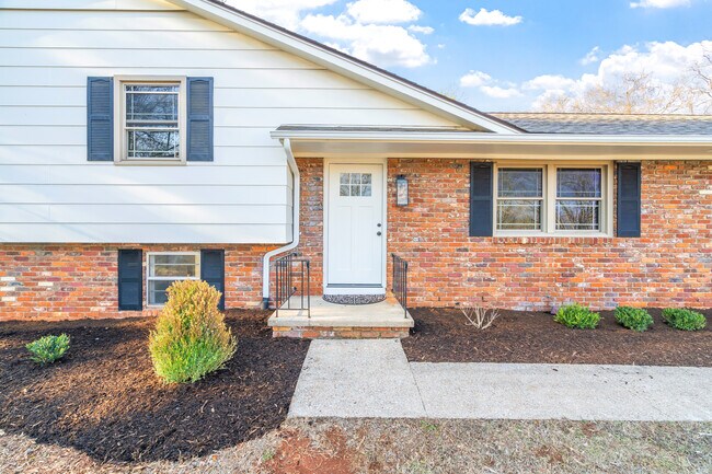 Building Photo - 7839 Ramsgate Dr