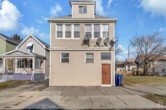Building Photo - 142 W Ferry St